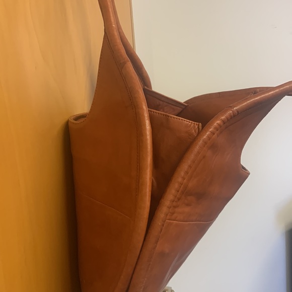 **SOLD** ANTHROPOLOGIE Julien Leather Tote - Picture 10 of 14